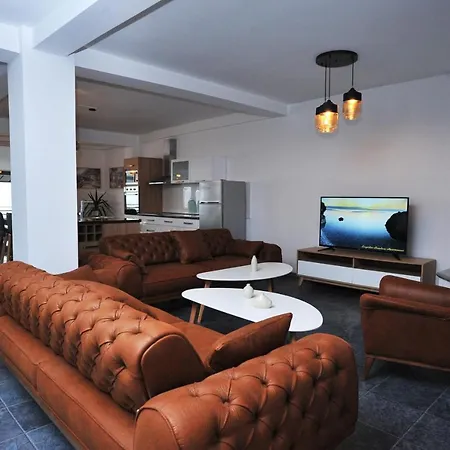 Apartment Lagadin Lakeview *